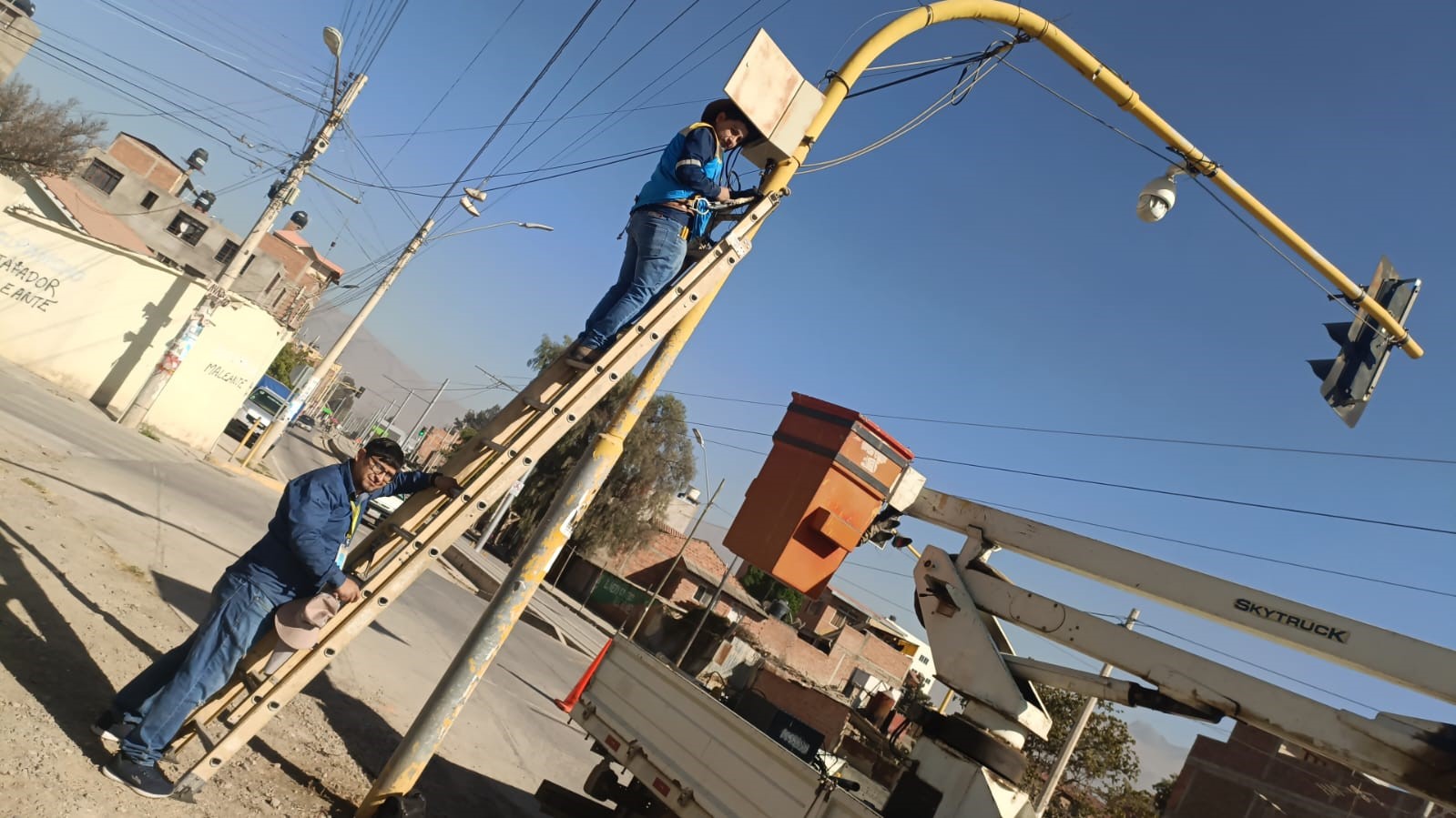 Equipo técnico trabajando